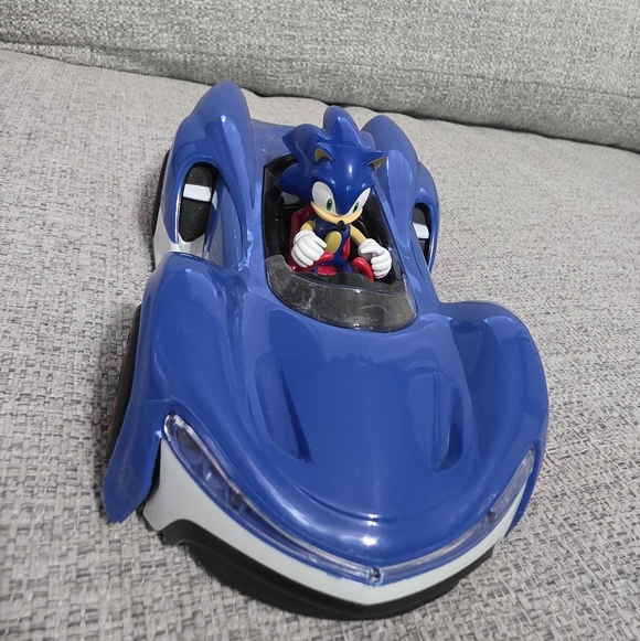 Sonic The Headgehog Blue Racing Car Toy - Picture 7 of 11